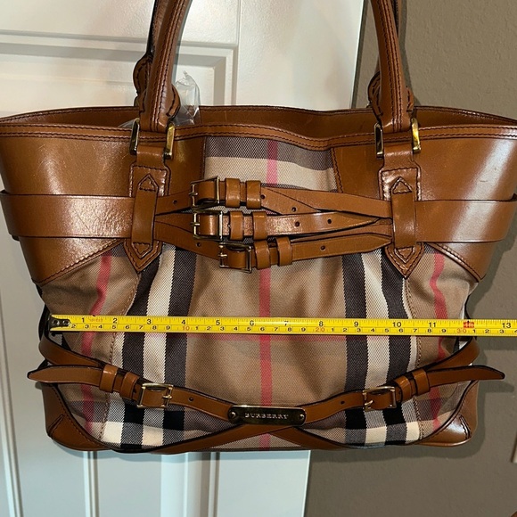 Burberry Lynher Bridle Tote Bag with COA - Hot for Fall!! - Picture 16 of 16